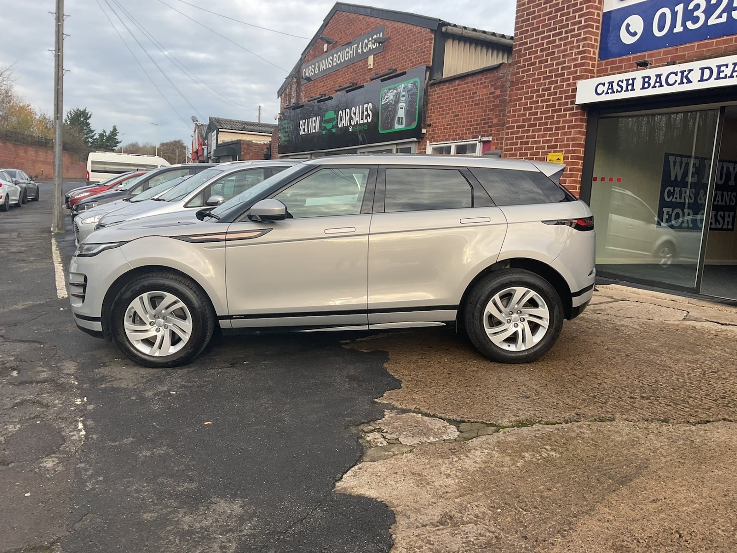 Used Land Rover Range Rover Evoque 2019 for sale - 76651180: Photo 2