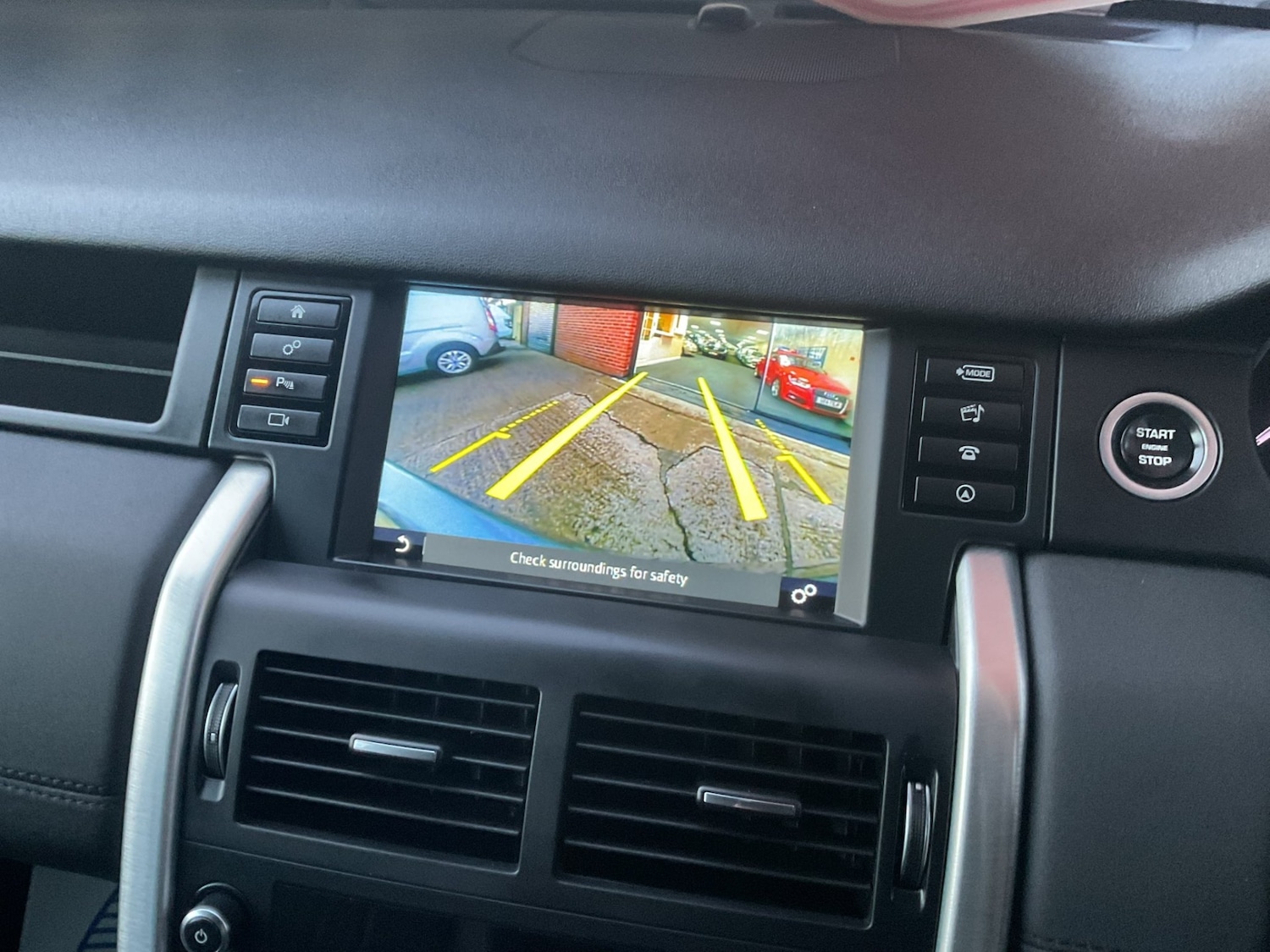 Used Land Rover Discovery Sport 2017 for sale - 77180686: Photo 12