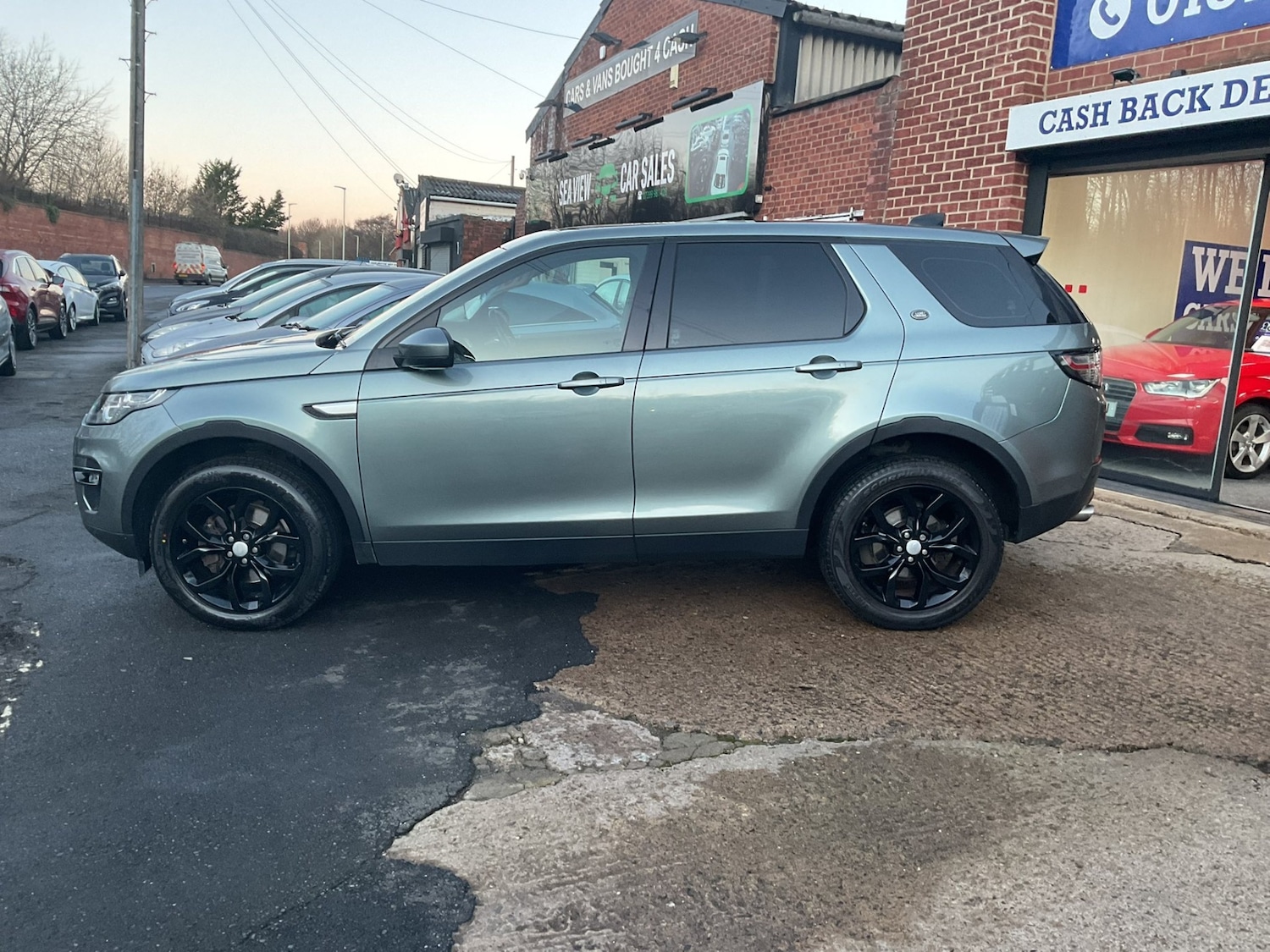 Used Land Rover Discovery Sport 2017 for sale - 77180686: Photo 2