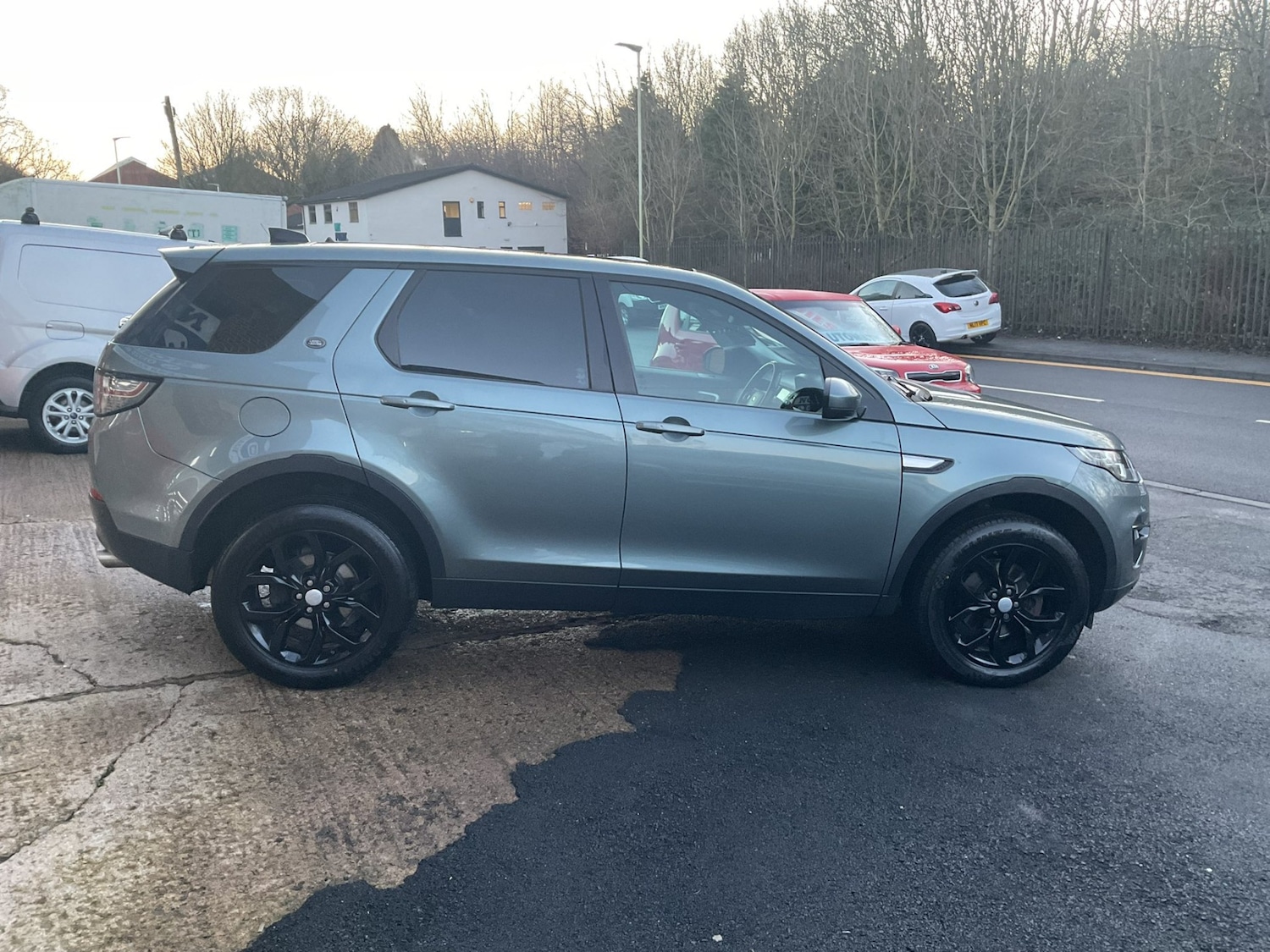Used Land Rover Discovery Sport 2017 for sale - 77180686: Photo 3
