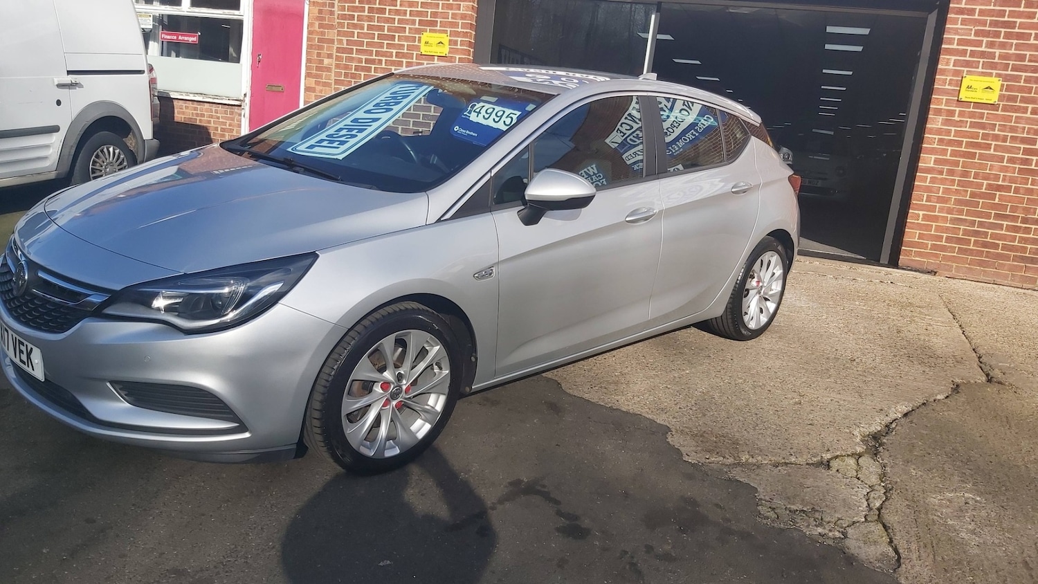 Used Vauxhall Astra 2017 for sale - 77340087: Photo 1