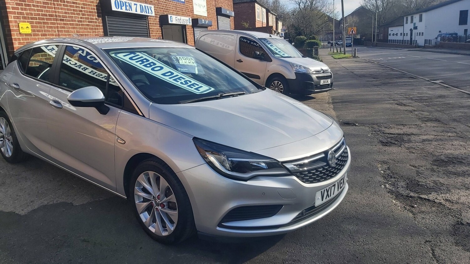 Used Vauxhall Astra 2017 for sale - 77340087: Photo 3