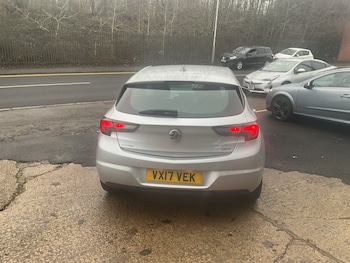 Used Vauxhall Astra 2017 for sale - 77340087: Photo