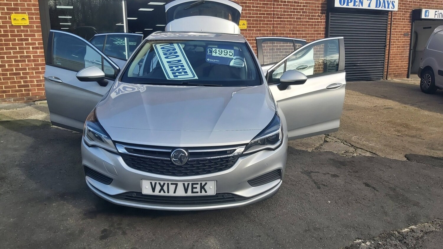 Used Vauxhall Astra 2017 for sale - 77340087: Photo 8