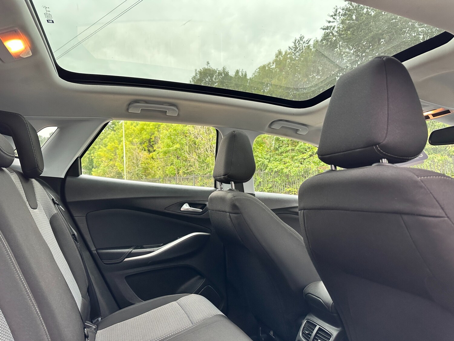 Used Vauxhall Grandland X 2018 for sale - 75903669: Photo 29