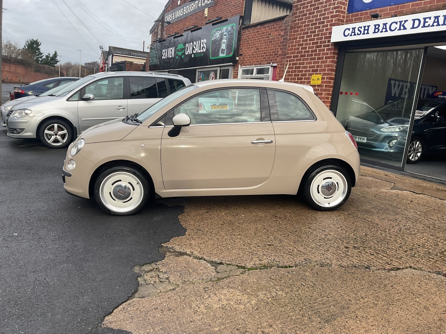 Used Fiat 500 2015 for sale - 76908130: Photo 2