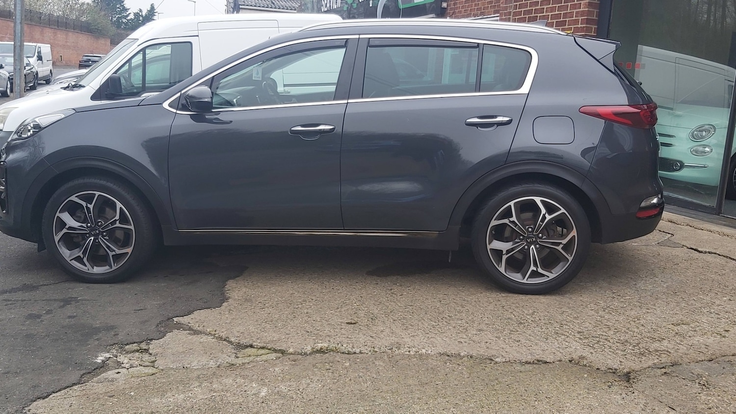 Used Kia Sportage 2018 for sale - 77962251: Photo 2