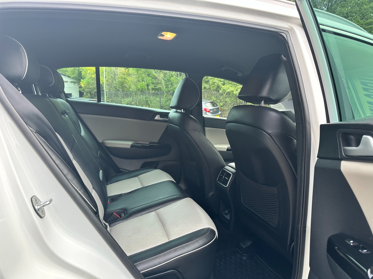 Used Kia Sportage 2018 for sale - 75969199: Photo 25