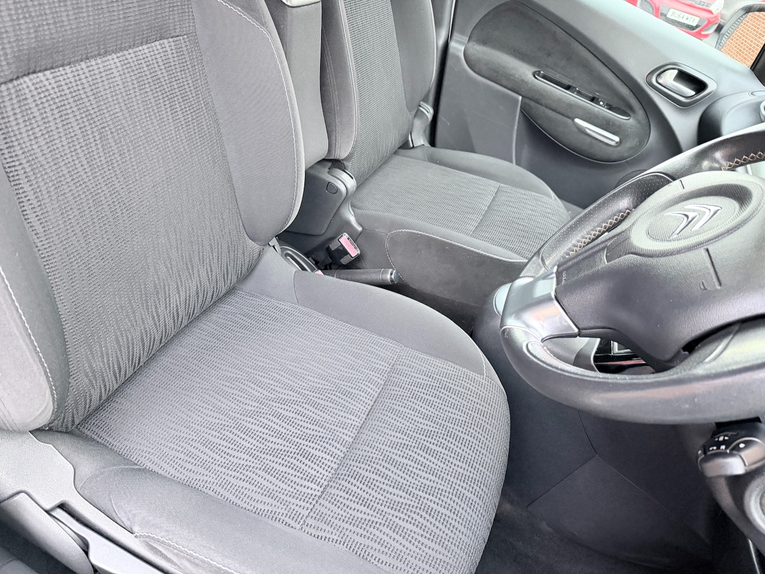 Used Citroen C3 Picasso 2015 for sale - 76627199: Photo 12