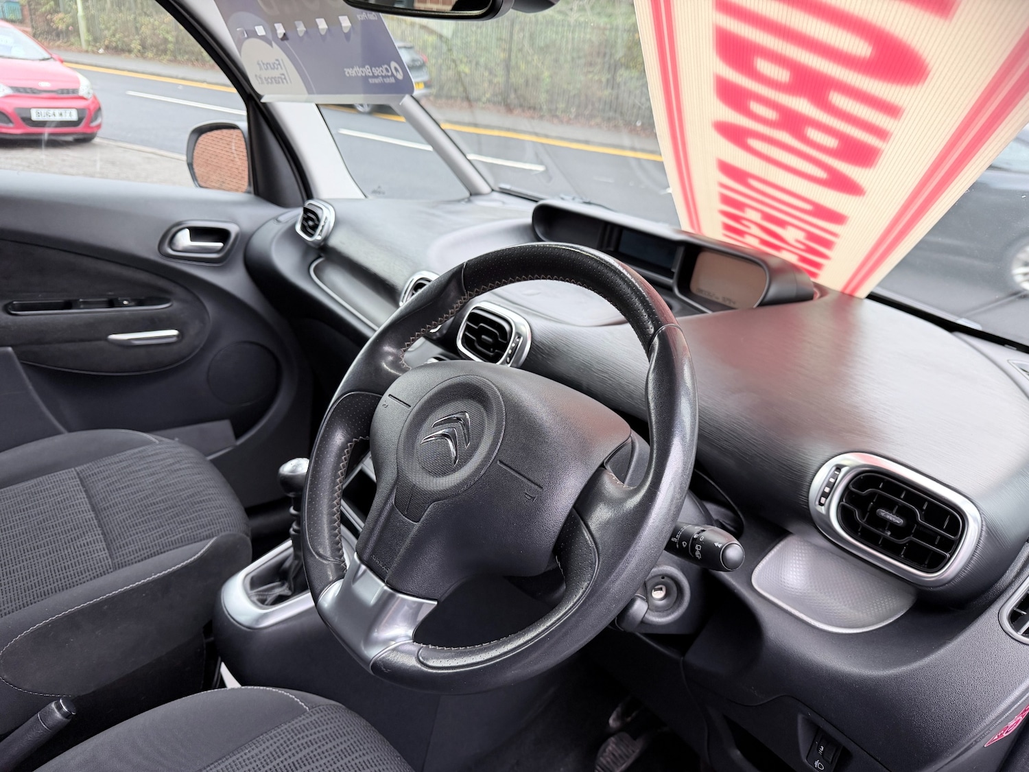 Used Citroen C3 Picasso 2015 for sale - 76627199: Photo 13