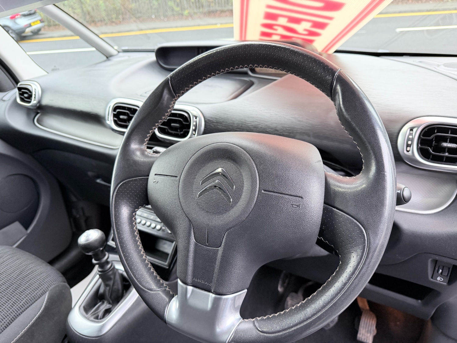 Used Citroen C3 Picasso 2015 for sale - 76627199: Photo 16