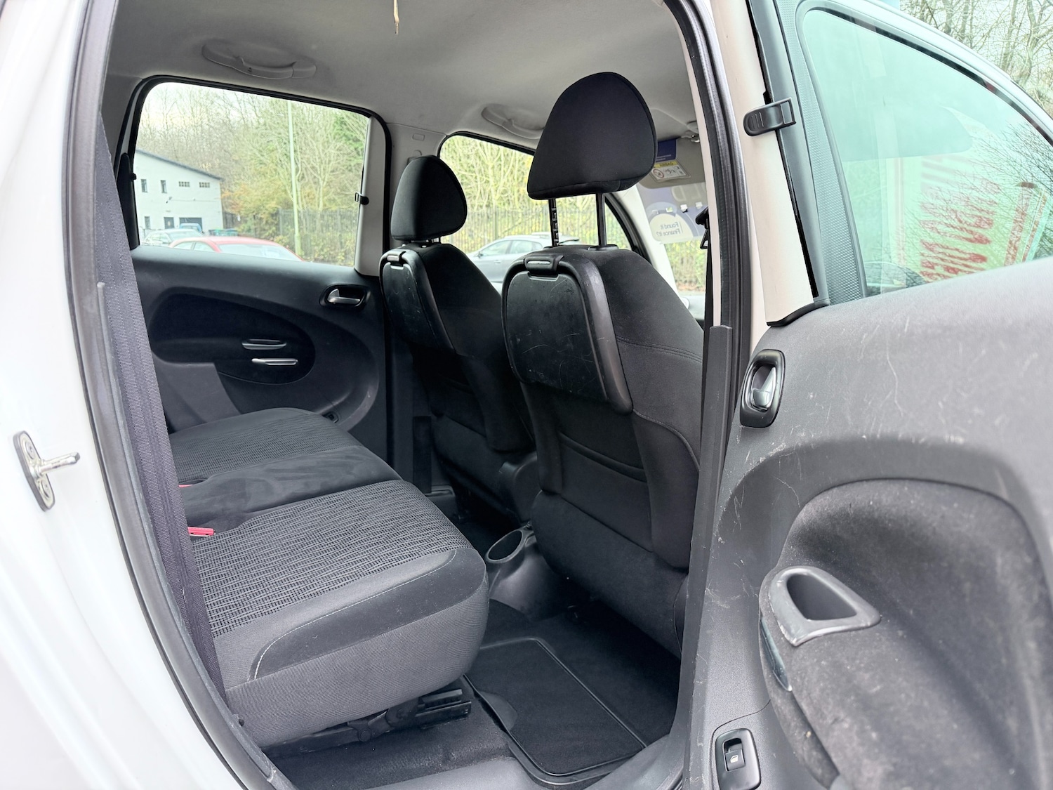 Used Citroen C3 Picasso 2015 for sale - 76627199: Photo 18