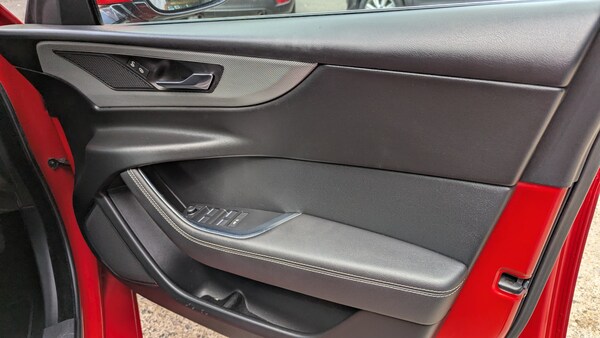 Used Jaguar XE 2019 for sale - 71440702: Photo 26