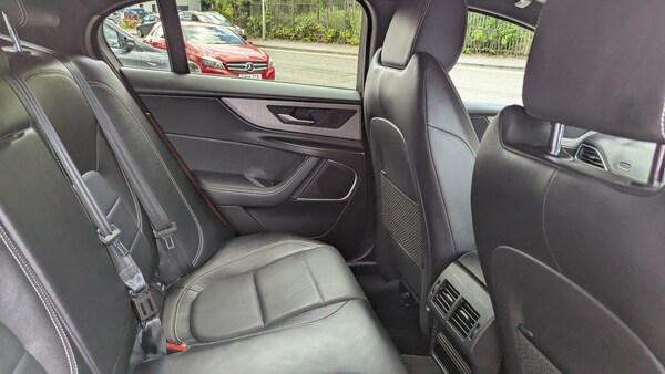 Used Jaguar XE 2019 for sale - 71440702: Photo 31