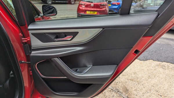 Used Jaguar XE 2019 for sale - 71440702: Photo 34