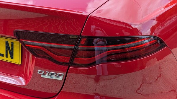 Used Jaguar XE 2019 for sale - 71440702: Photo 36