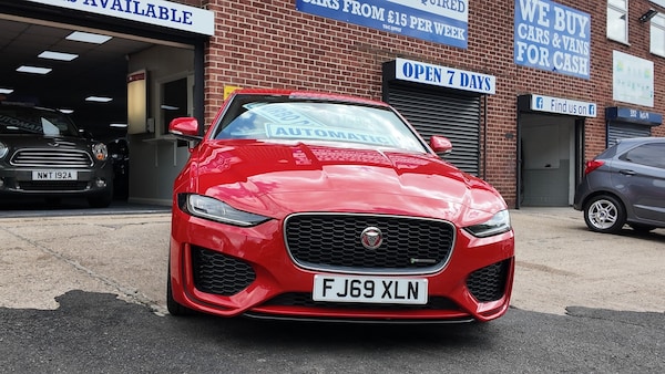 Used Jaguar XE 2019 for sale - 71440702: Photo 3