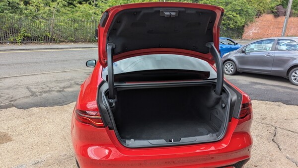 Used Jaguar XE 2019 for sale - 71440702: Photo 40