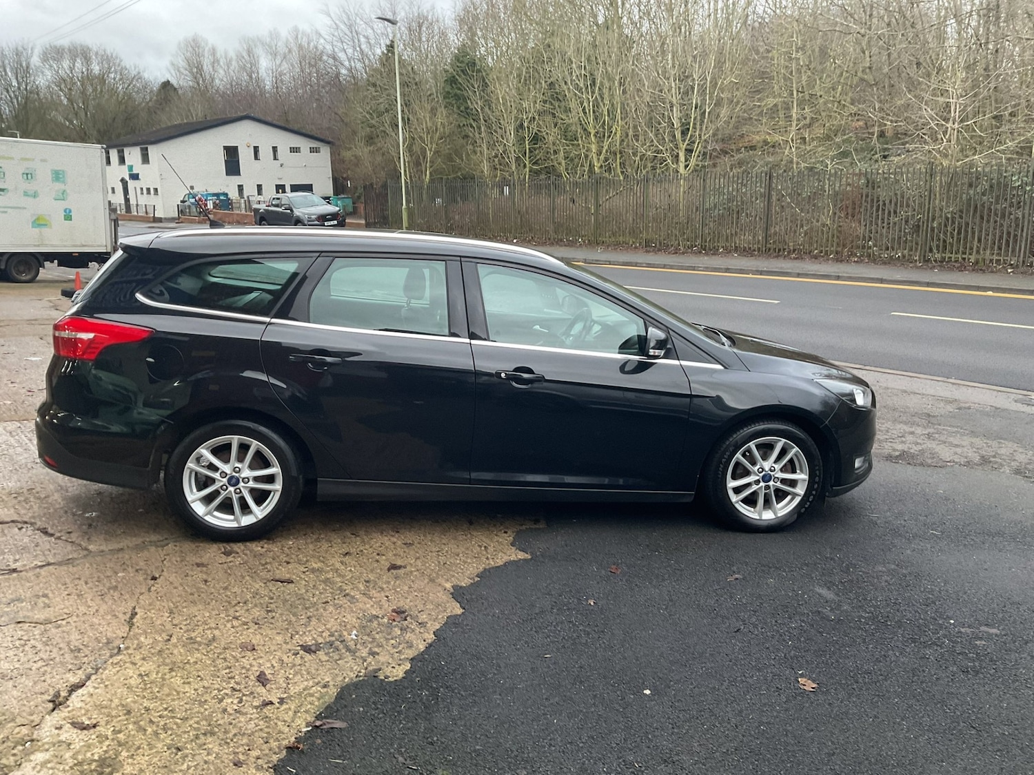 Used Ford Focus 2015 for sale - 77601866: Photo 3