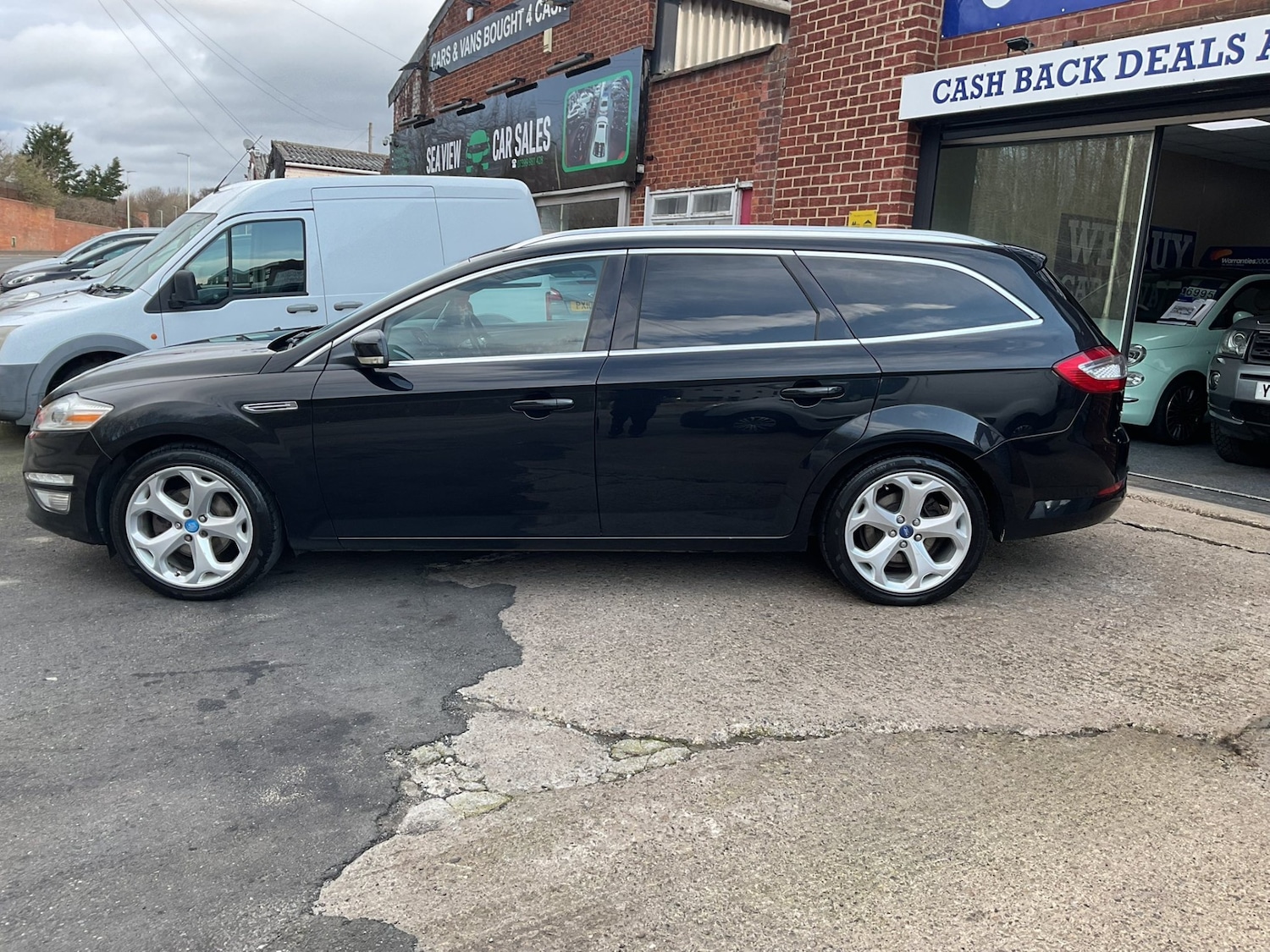 Used Ford Mondeo 2013 for sale - 77896163: Photo 2