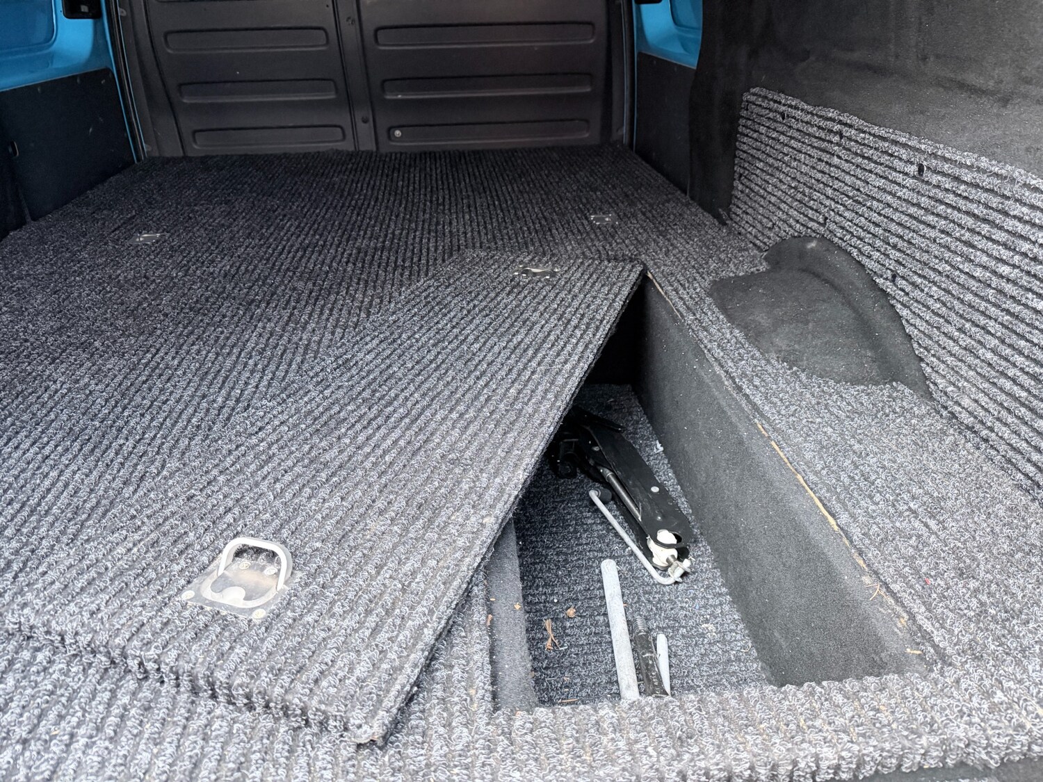 Used Volkswagen Caddy Maxi 2013 for sale - 76568689: Photo 33