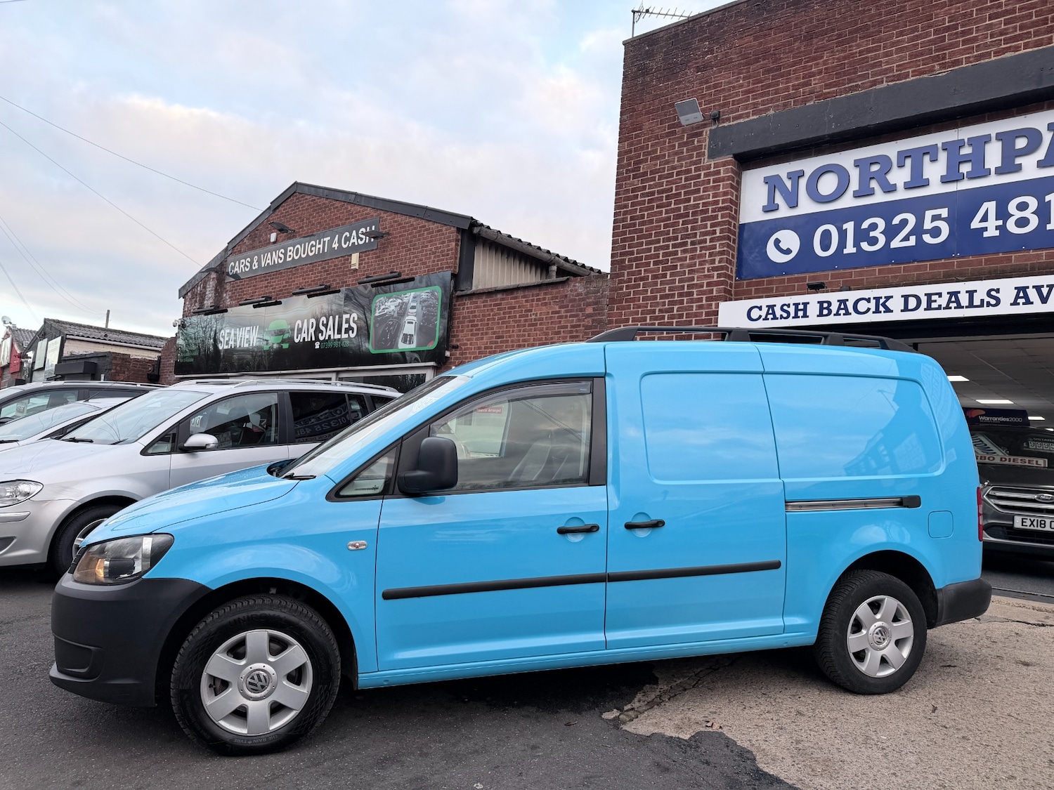 Used Volkswagen Caddy Maxi 2013 for sale - 76568689: Photo 4