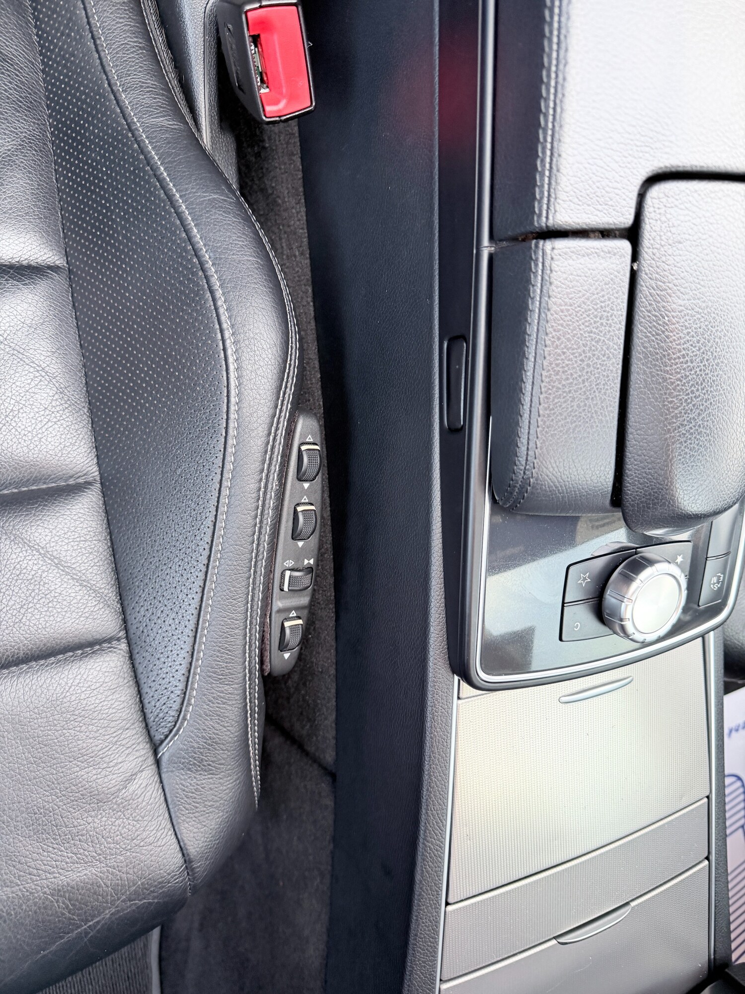 Used Mercedes-Benz E Class 2015 for sale - 76464007: Photo 35