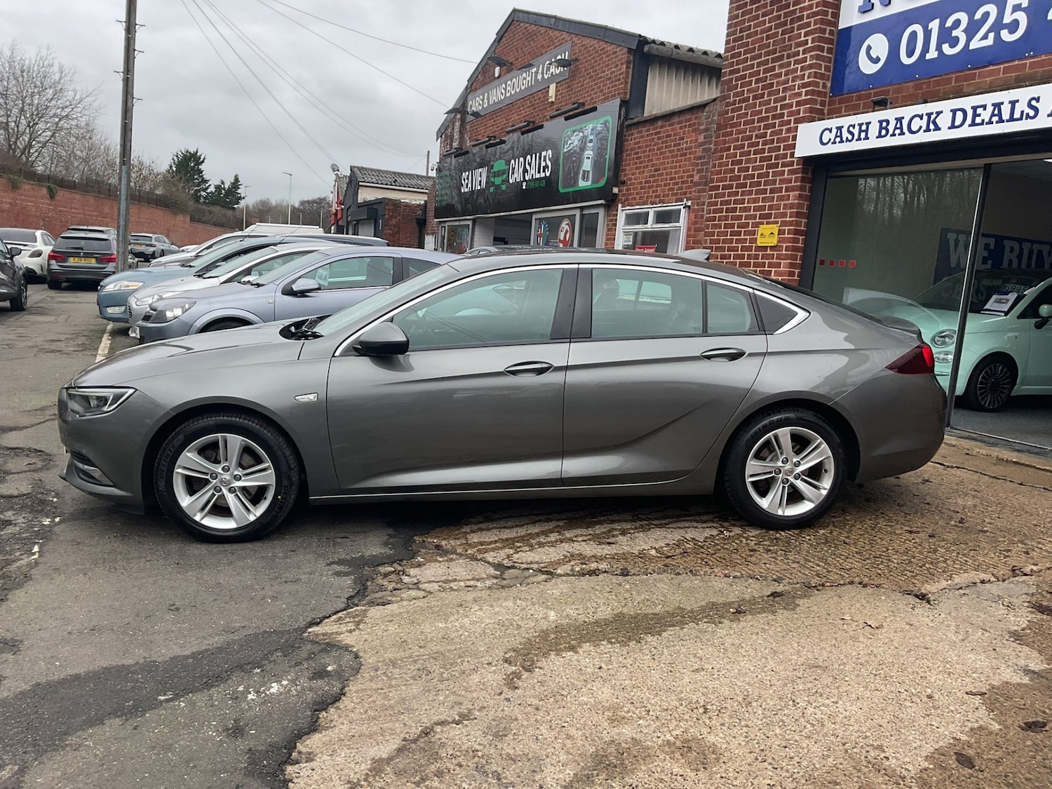 Used Vauxhall Insignia 2018 for sale - 77591505: Photo 2