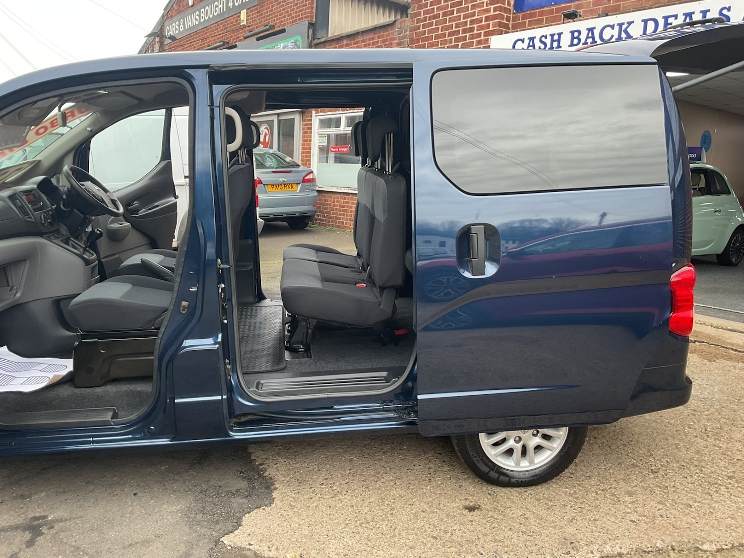 Used Nissan NV200 2016 for sale - 77950963: Photo 2