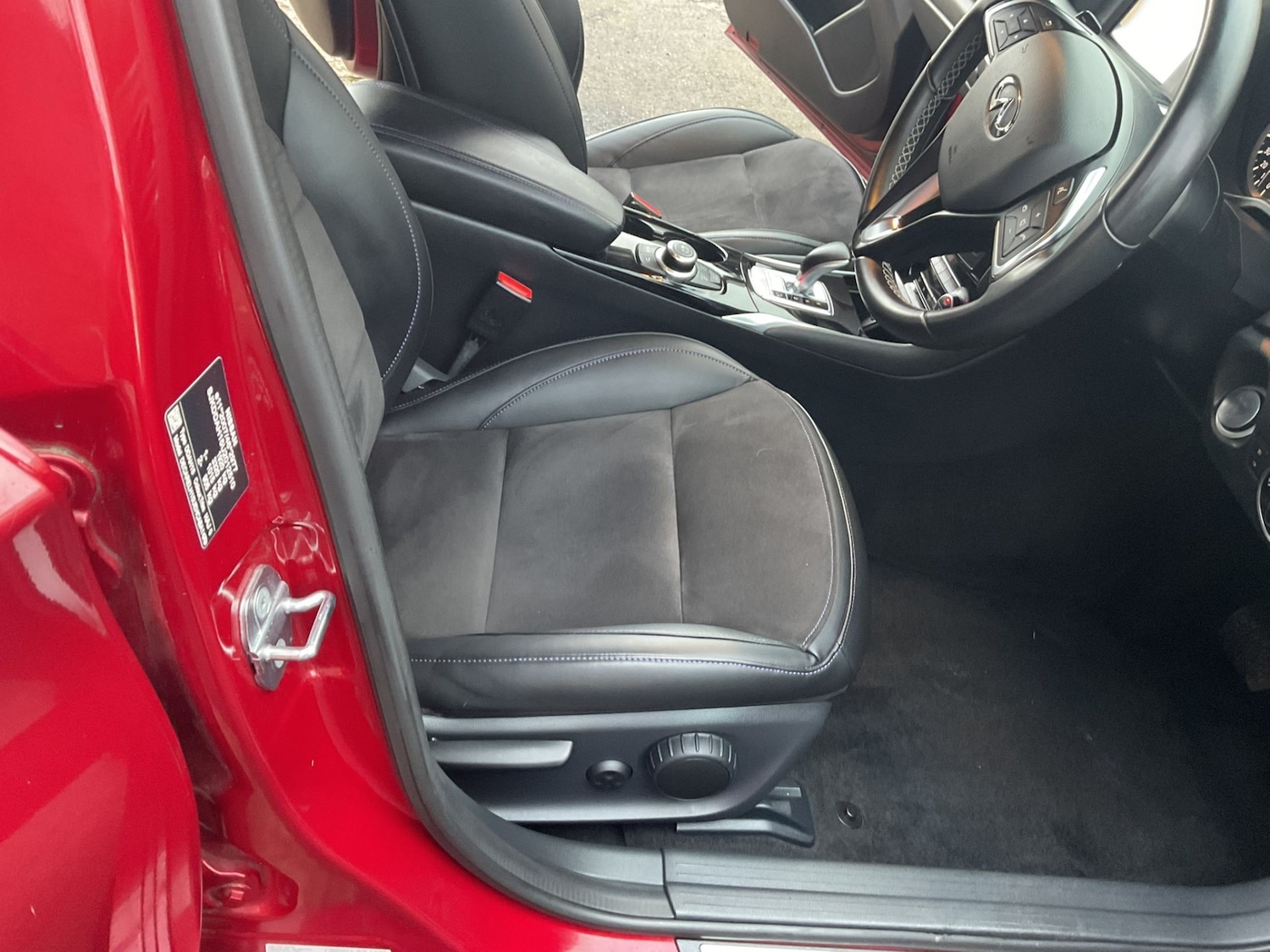 Used Infiniti Q30 2019 for sale - 77915761: Photo 7