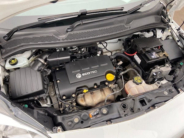 Used Vauxhall ADAM 2014 for sale - 76232200: Photo 18