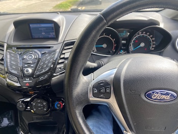 Used Ford Fiesta 2017 for sale - 78273088: Photo