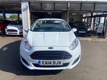 Used Ford Fiesta 2014 for sale - 79585300: Photo