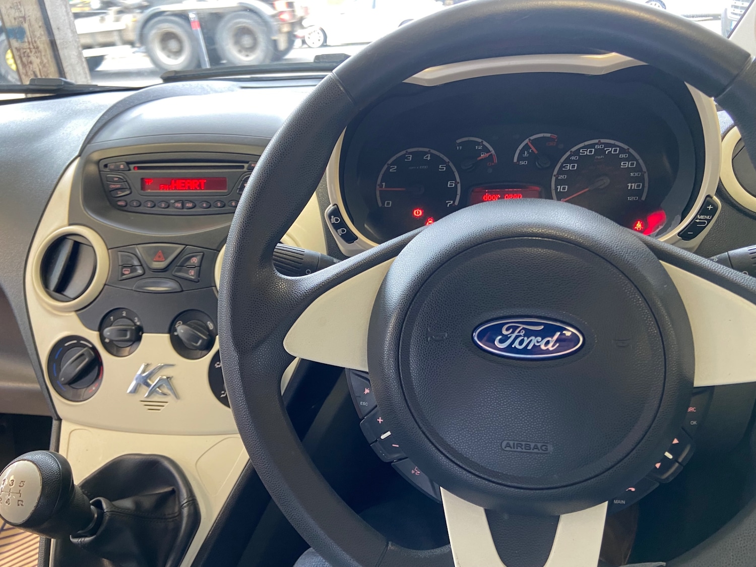 Used Ford Ka 2013 for sale - 76232949: Photo 21