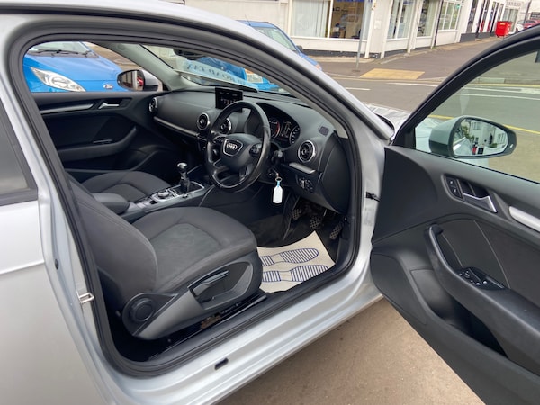 Used Audi A3 2012 for sale - 76290760: Photo 2
