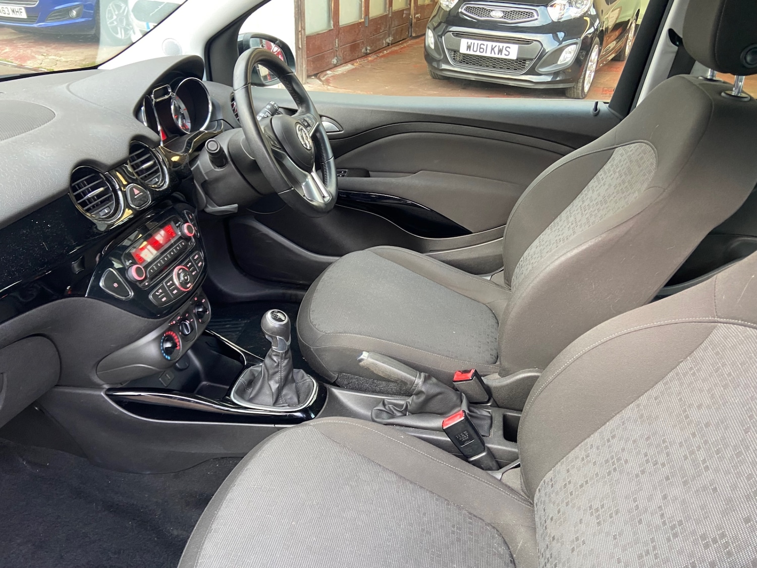 Used Vauxhall ADAM 2015 for sale - 76958805: Photo 4