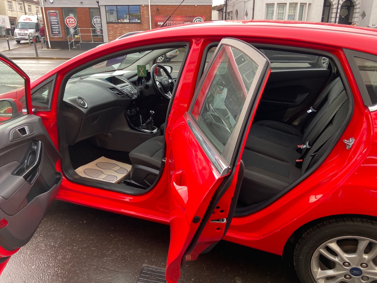 Used Ford Fiesta 2015 for sale - 77258025: Photo 15