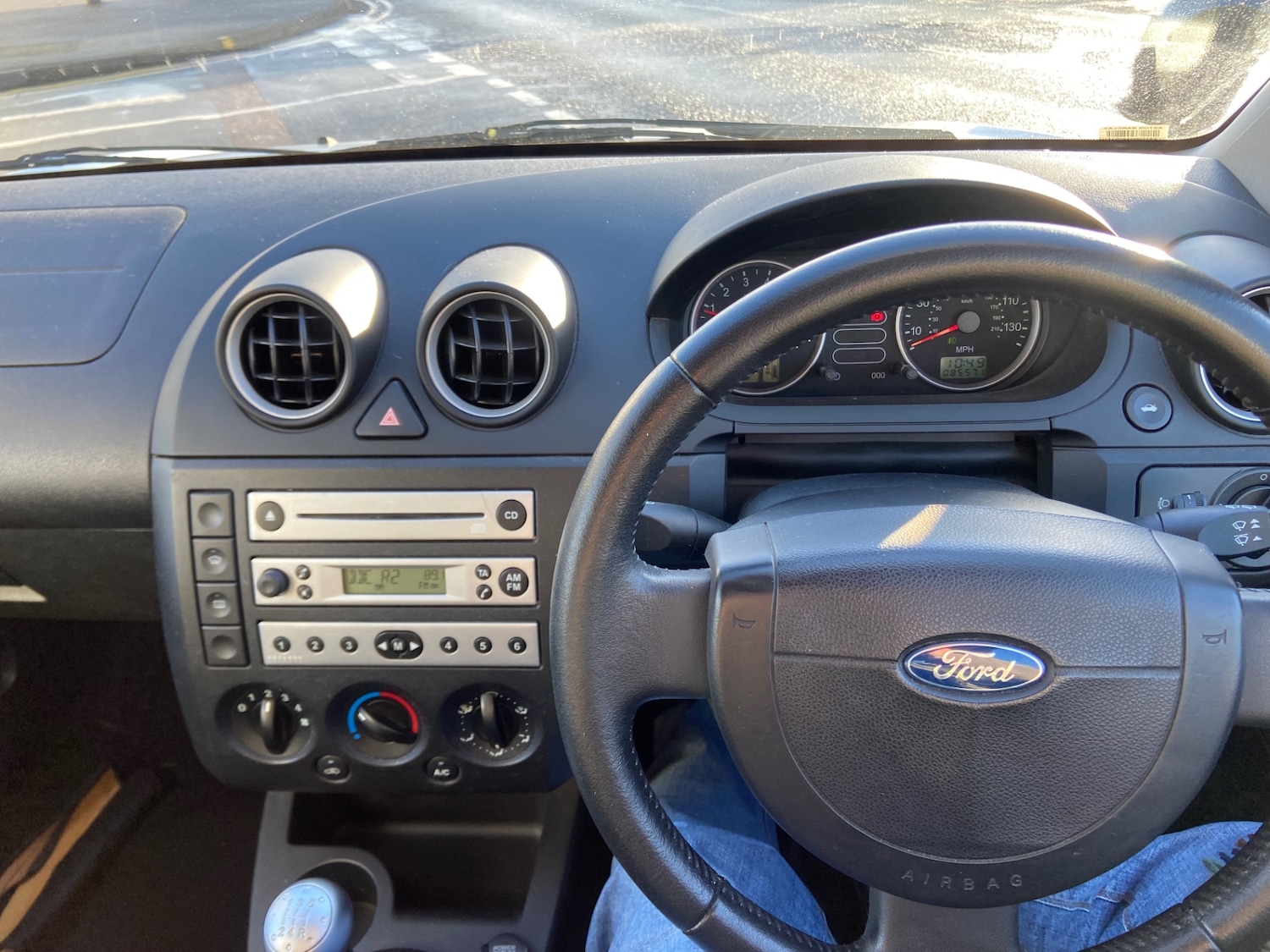 Used Ford Fiesta 2004 for sale - 76805037: Photo 2