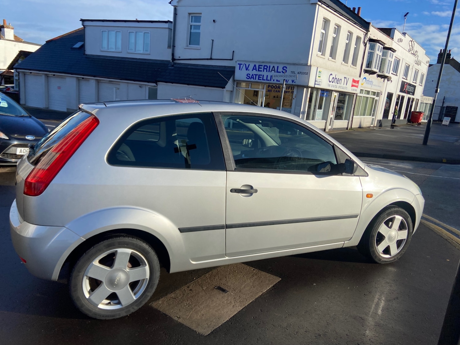 Used Ford Fiesta 2004 for sale - 76805037: Photo 5