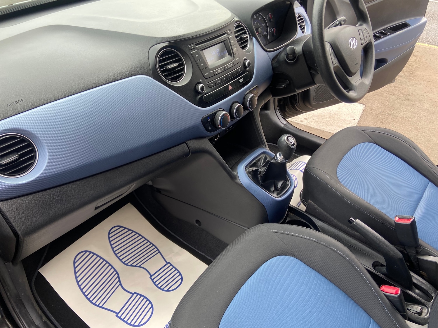 Used Hyundai i10 2014 for sale - 76146257: Photo 11