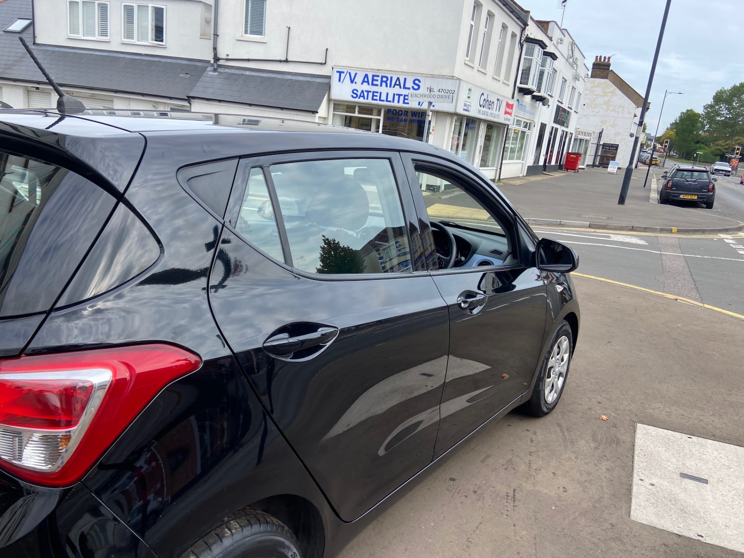 Used Hyundai i10 2014 for sale - 76146257: Photo 16