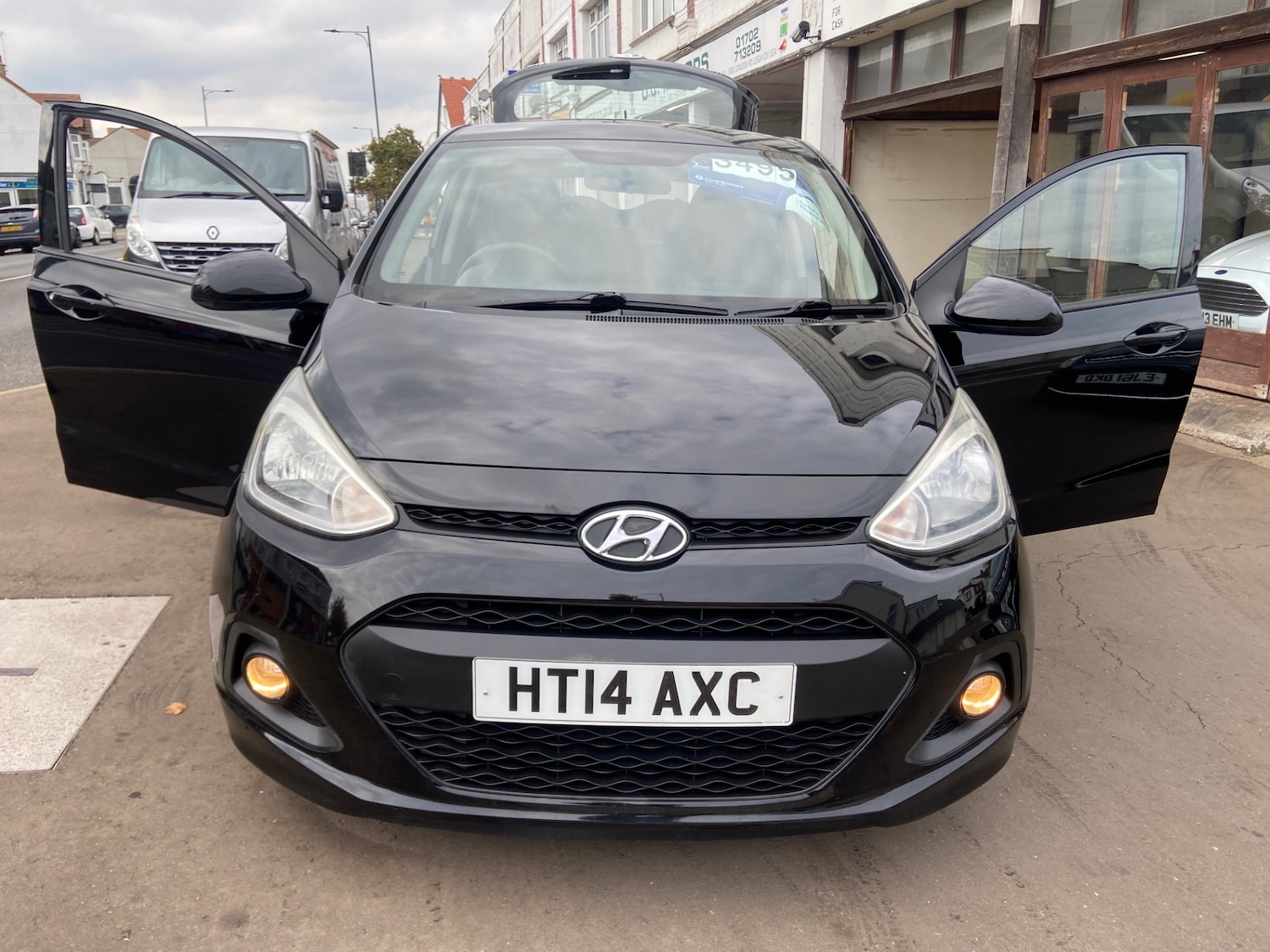 Used Hyundai i10 2014 for sale - 76146257: Photo 20