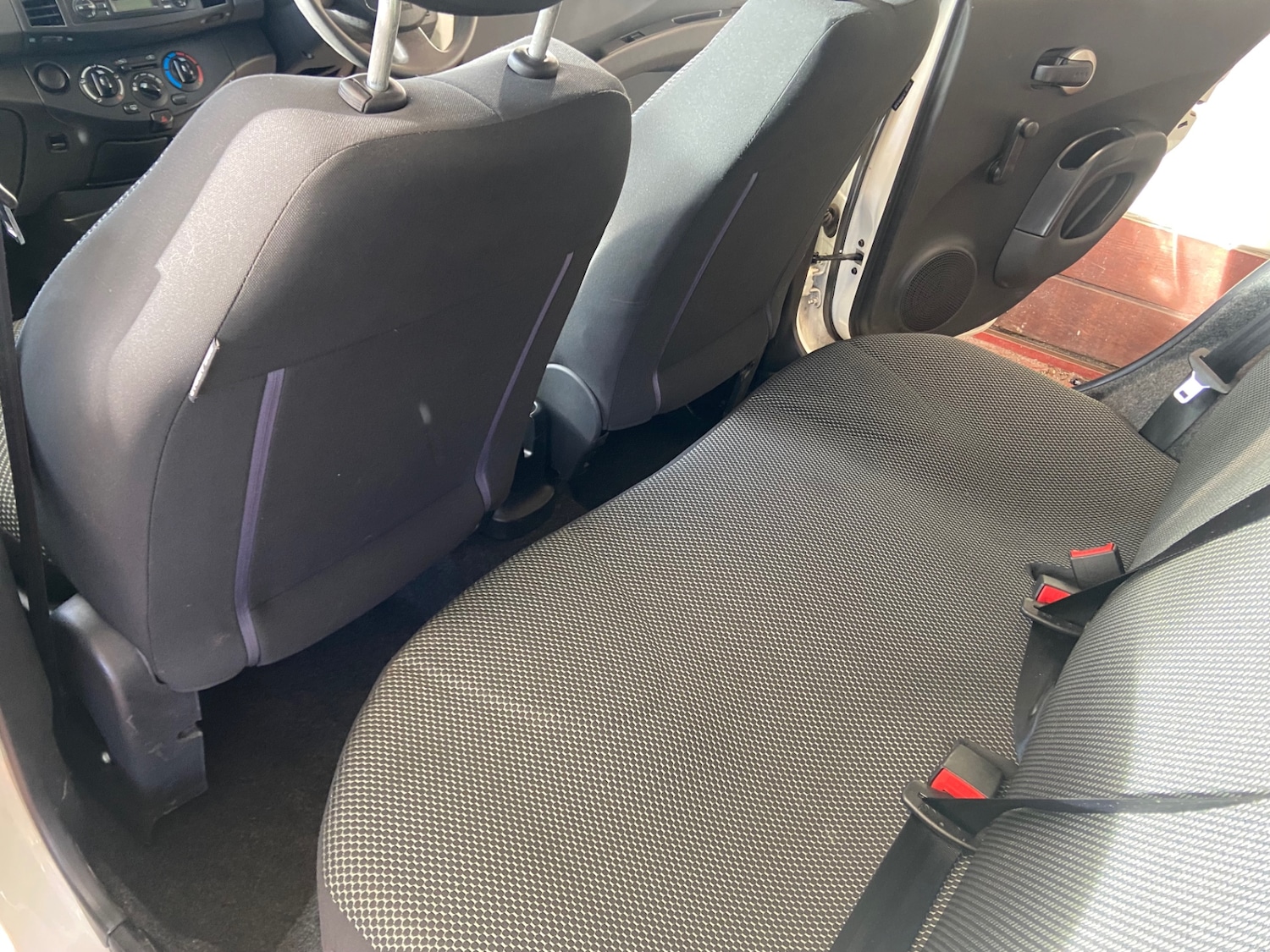 Used Nissan Micra 2010 for sale - 76373121: Photo 26