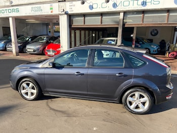 Used Ford Focus 2011 for sale - 76222861: Photo 4