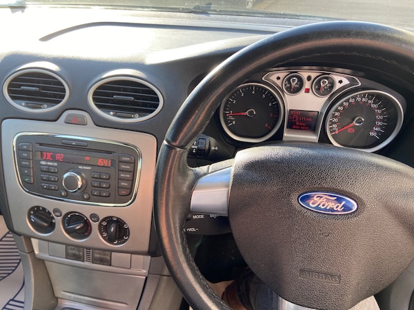 Used Ford Focus 2011 for sale - 76222861: Photo 5