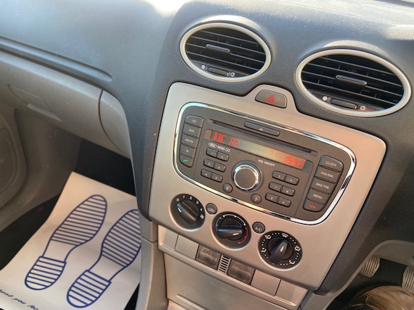 Used Ford Focus 2011 for sale - 76222861: Photo 6