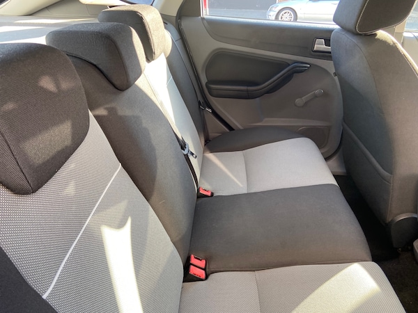 Used Ford Focus 2011 for sale - 76222861: Photo 9