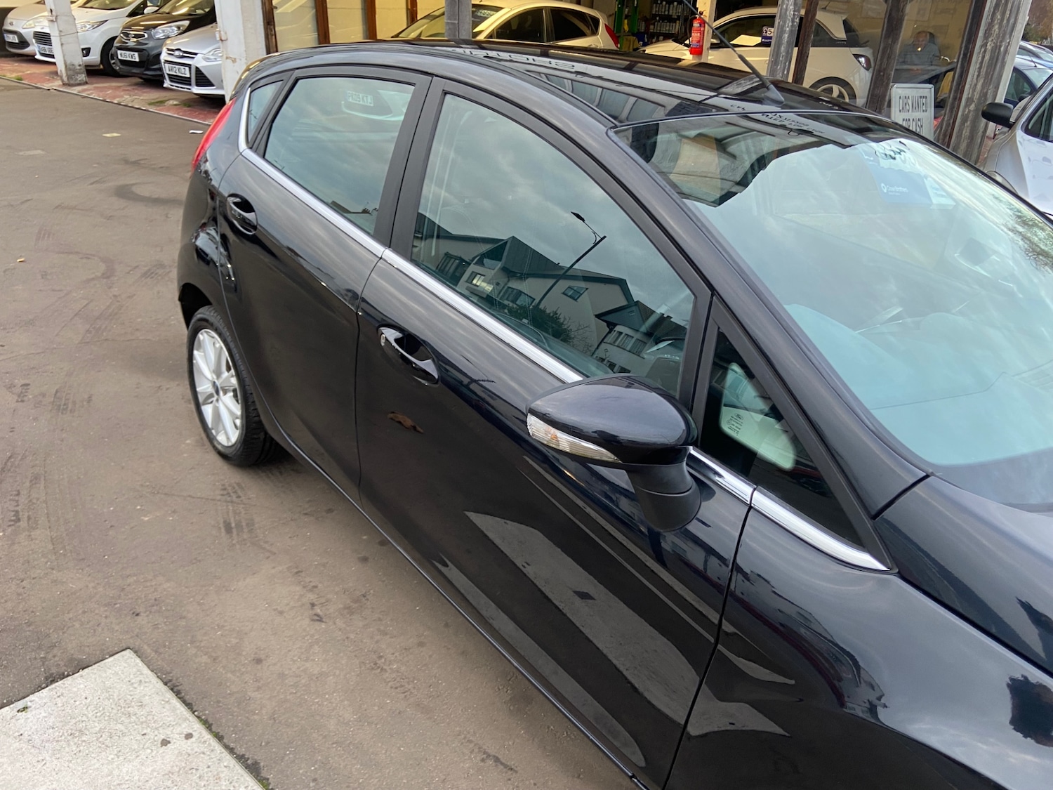 Used Ford Fiesta 2010 for sale - 76571386: Photo 16