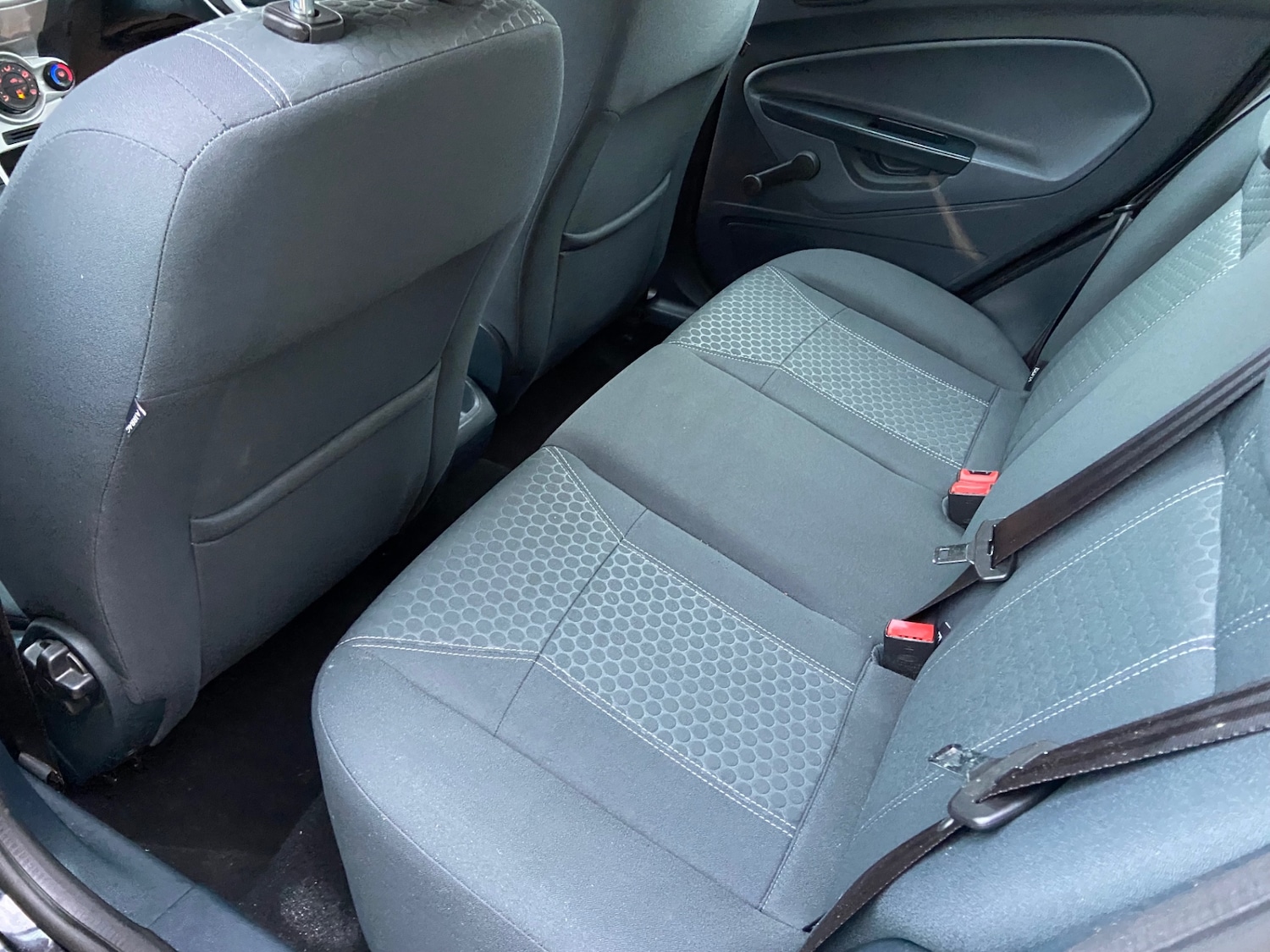 Used Ford Fiesta 2010 for sale - 76571386: Photo 5