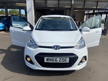 Used Hyundai i10 2016 for sale - 79368281: Photo